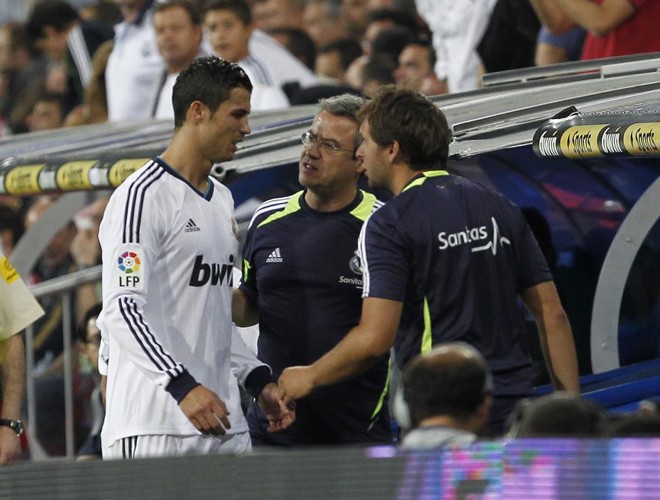 Có lẽ Ronaldo đã bị stress sau những căng thẳng trong phòng thay đồ ở sân Santiago Bernabeu.